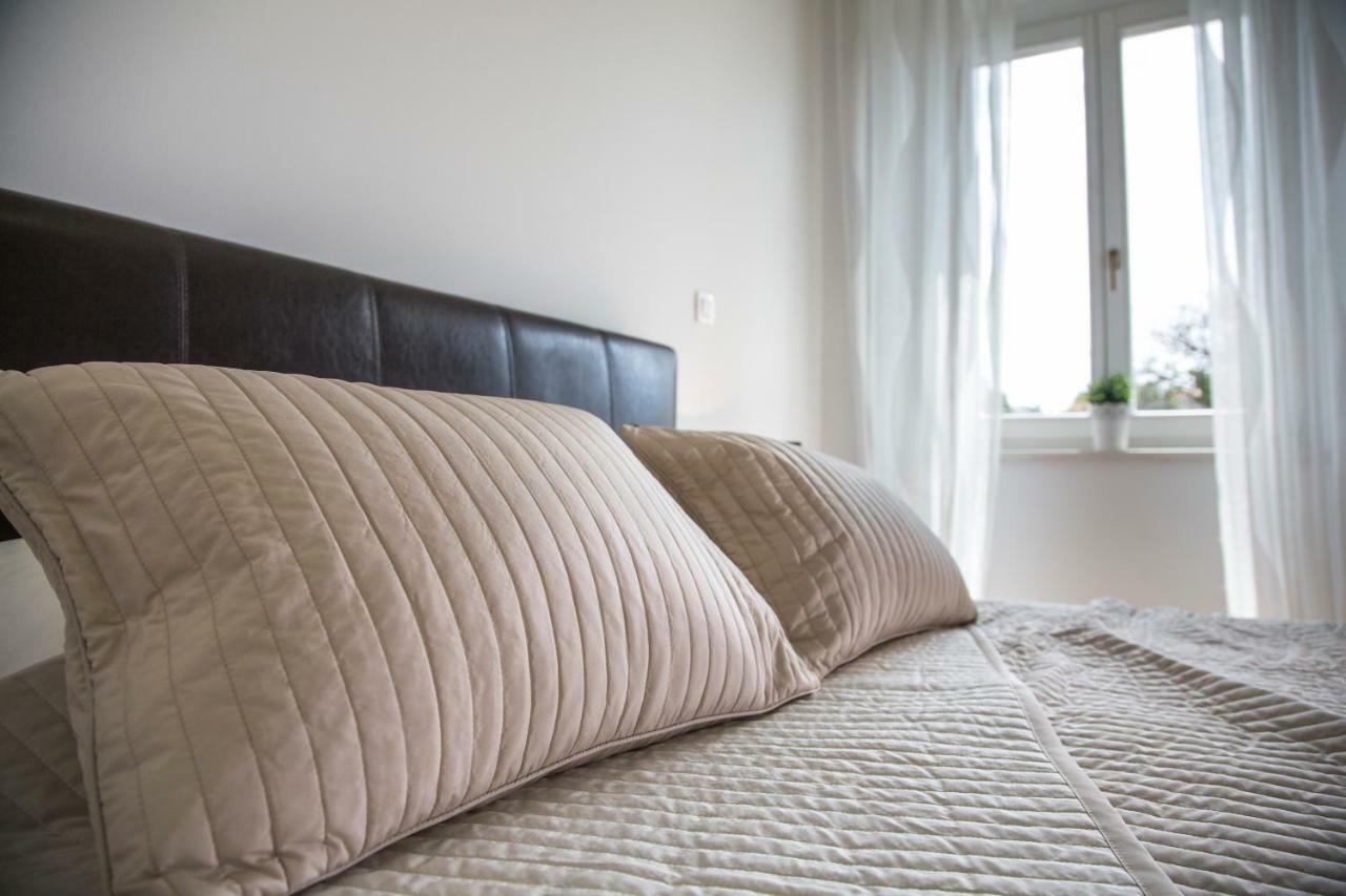 Apartments Victoria دوبروفينك المظهر الخارجي الصورة